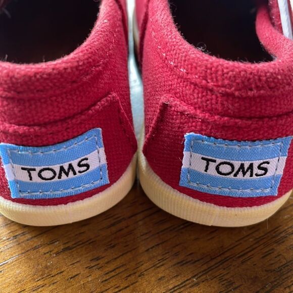 TOMS Toddler Sz 2 Red Velcro Shoes - Picture 3 of 4